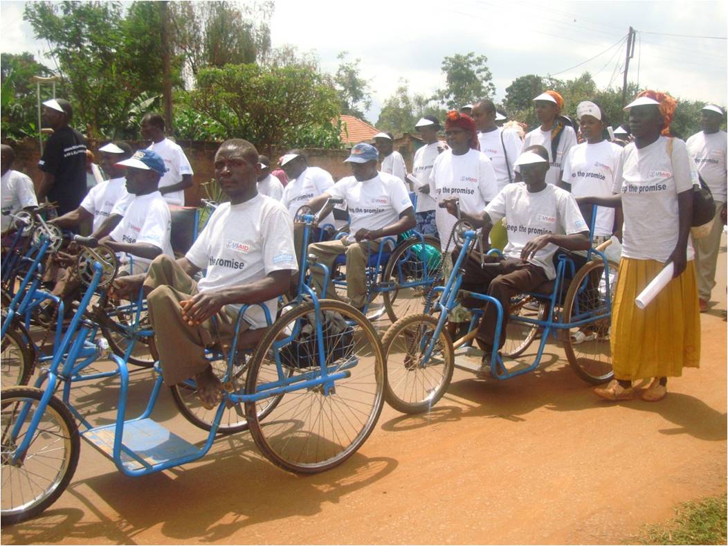 Una sfilata durante la Settimana di Azione sulla Disabilità Nazionale in Kenya. Flickr/ USAID U.S. Agency for International Development in licenza CC
