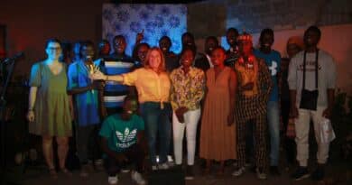 Mots Fous, a Lomé contest di slam per giovani sul disagio mentale